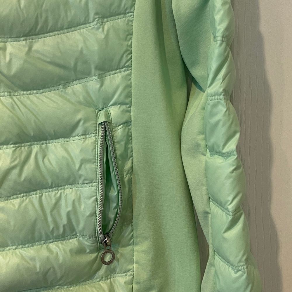 Calvin Klein Performance Lightweight Premium Down… - image 5